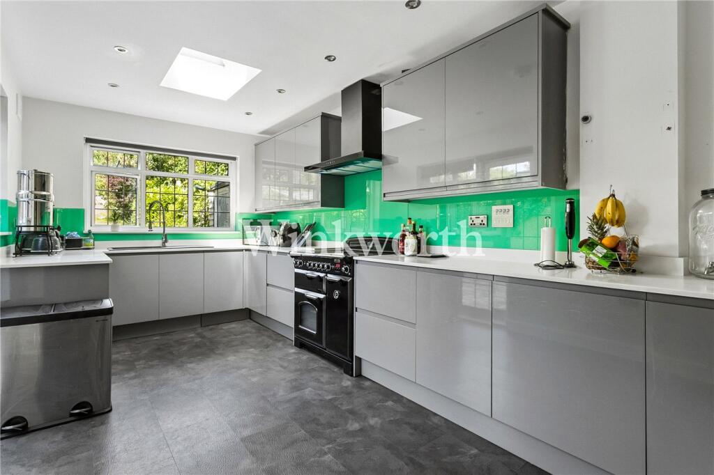 Main image of property: Morton Way, London, N14