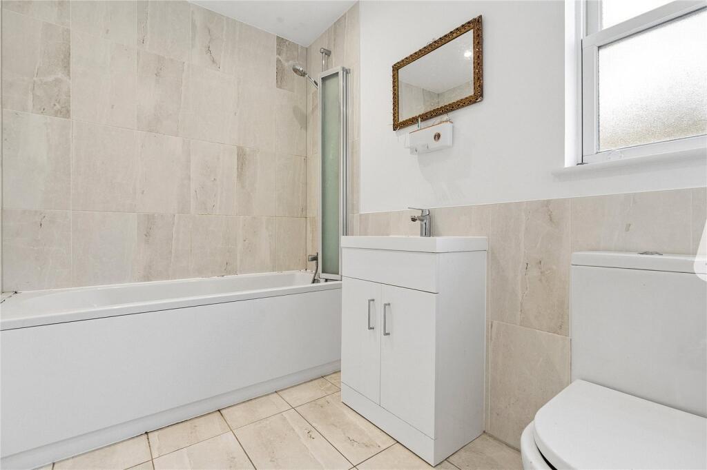 House in Gravesham, Gravesend - View 4
