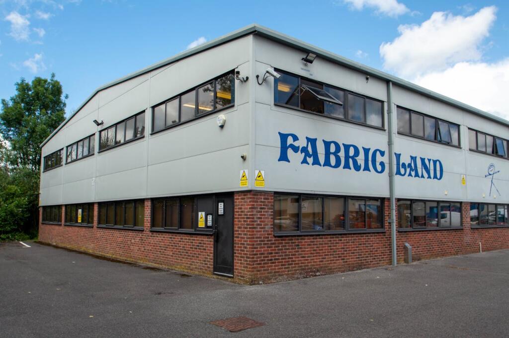 Main image of property: 4 Kingfisher Park, Headlands Business Park, Ringwood, BH24 3NX