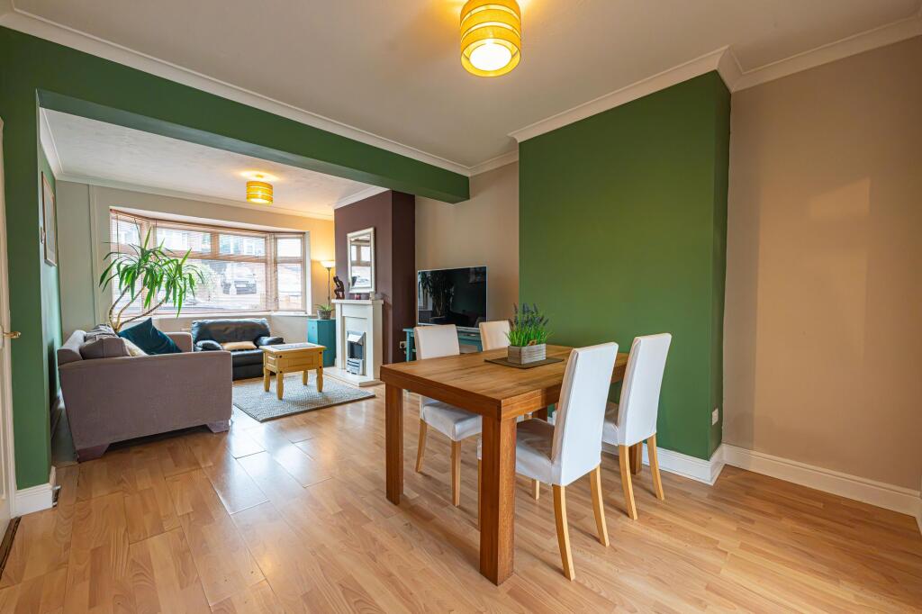 House in Newport - View 3