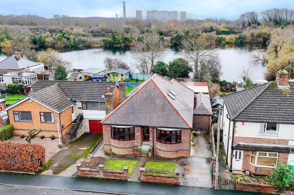 4-bed detached on Turner Road, Long Eaton, NG10, £350,000