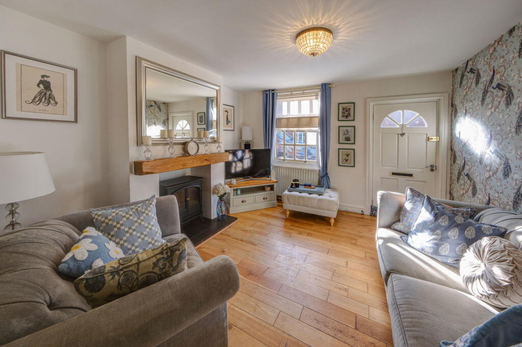 Church Road, Lymm, WA13 0QG photo 2