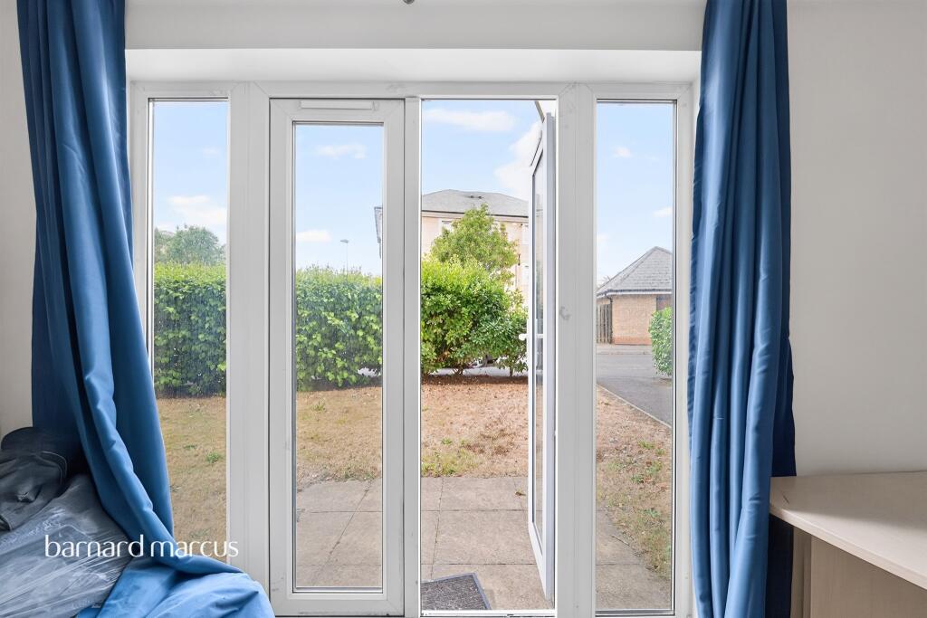 Apartment in London - More