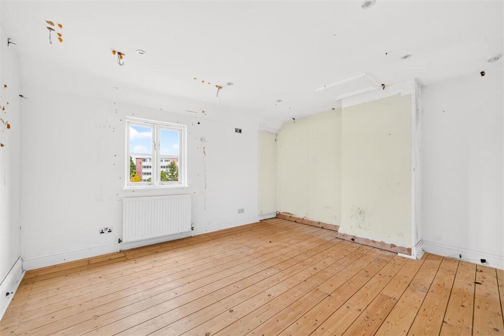 House in Ilford - View 5