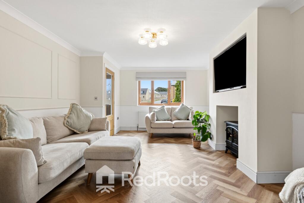House in Huddersfield, Skelmanthorpe - View 5