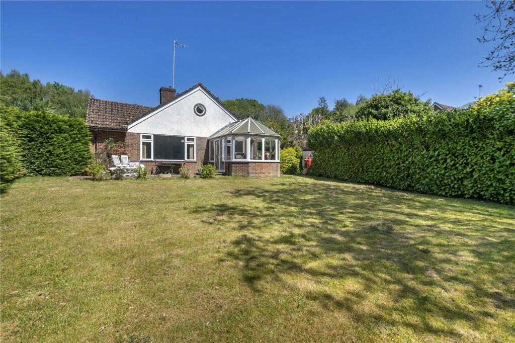 House in Haywards Heath, Bolney - View 2