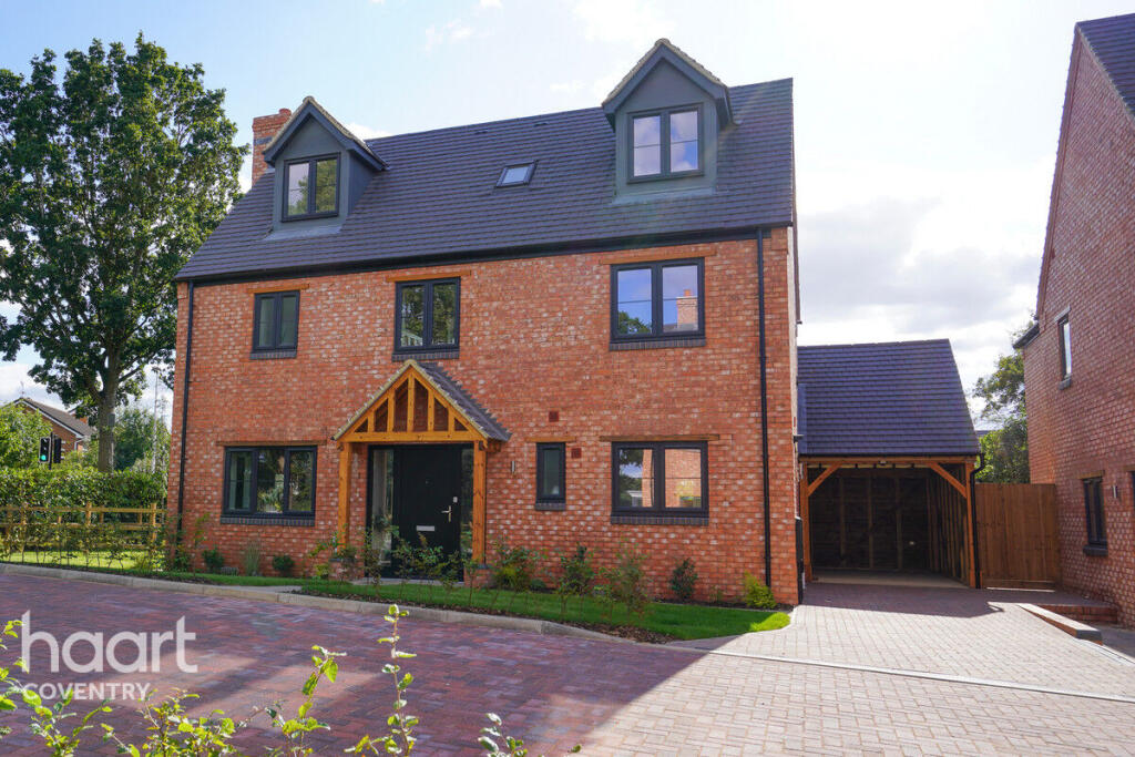 5-bed detached on Spa Farm Court, Stratford-upon-Avon, £800,000