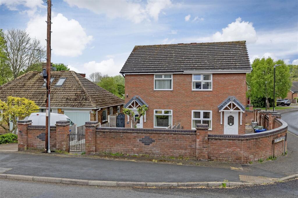 Main image of property: Calow Lane, Hasland, Chesterfield
