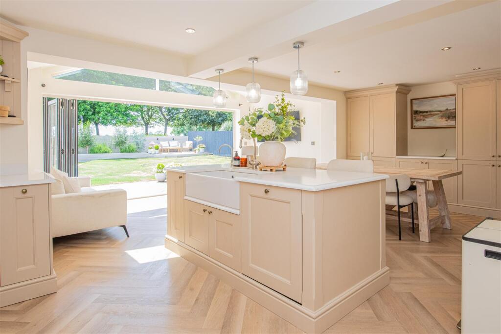 Norlinton Close, Orlingbury - View 6