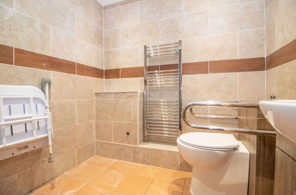 Homewater House, Waterlooville, PO7 7JZ - More