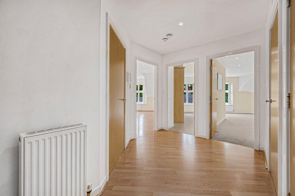 Apartment in Alderley Edge, Cheshire East - More
