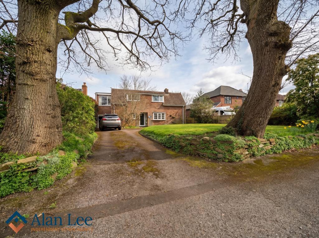 Main image of property: Gawsworth Road, Macclesfield, SK11 8UQ