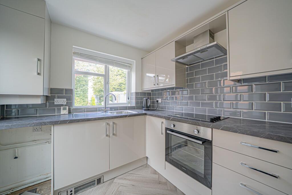 Caldwell Grove, Solihull, B91 photo 4