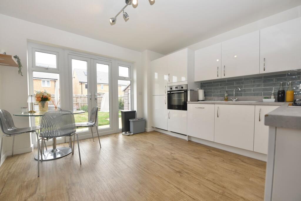 House in St Neots, Little Paxton - View 4