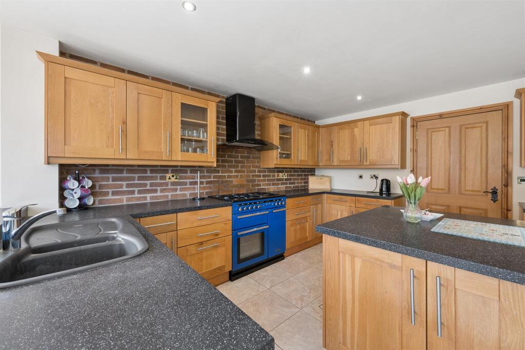 House in Telford - View 5