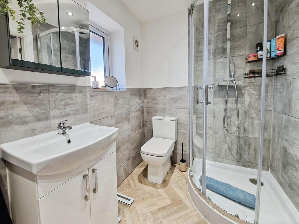 Norfolk Grove, Bircotes, Doncaster, DN11 photo 3
