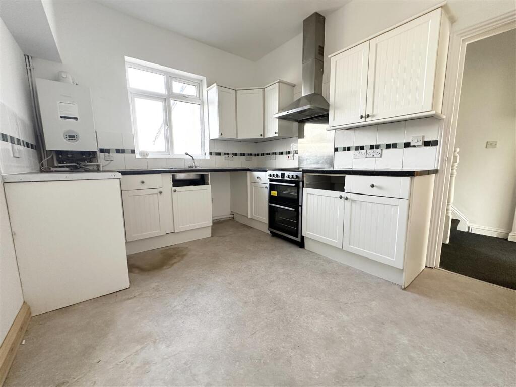 Apartment in Portsmouth - View 2