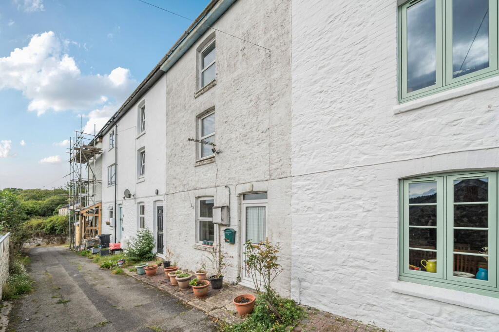 3-bed terraced on Rush Park Terrace, Lower Dimson, Gunnislake, PL18, £160,000