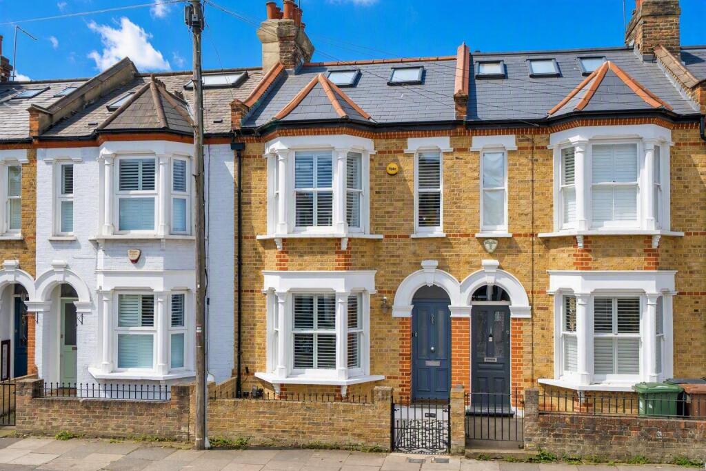 Main image of property: Leahurst Road, Hither Green, London, SE13