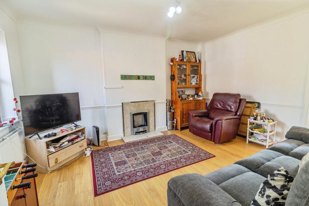 House in Milton Keynes, Shenley Brook End - View 4