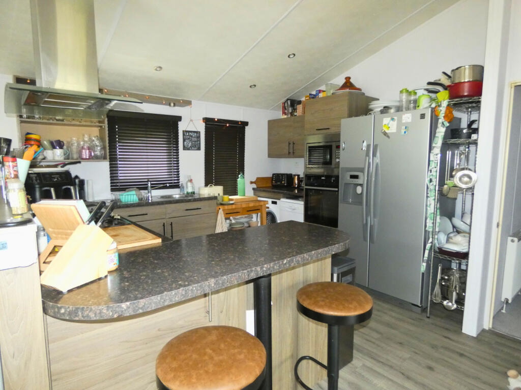 Church Lane, CO5 photo 5
