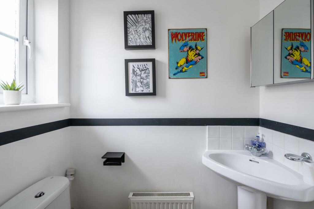 Hooley Lane, Redhill, RH1 - View 5