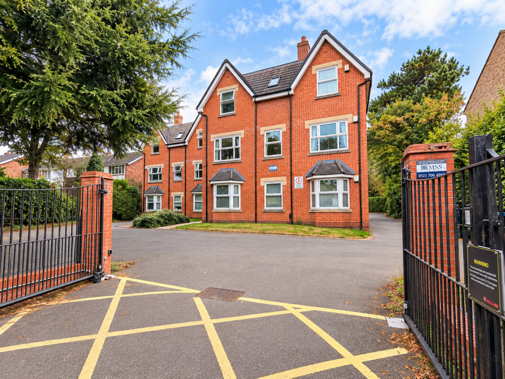 Main image of property: Chester Road,Sutton Coldfield,B73 5HU