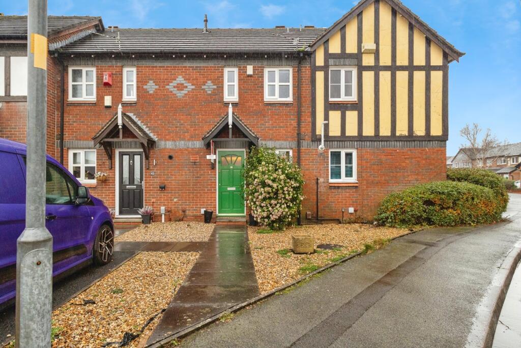 Main image of property: Southfield Close, Dukinfield, Greater Manchester, SK16