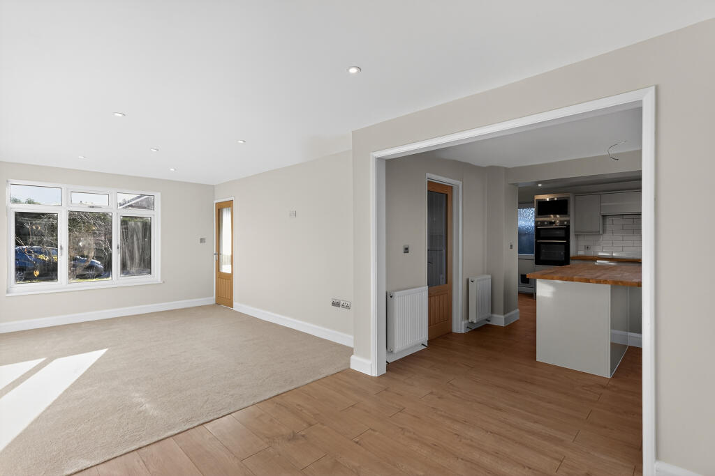 House in Redhill - View 5