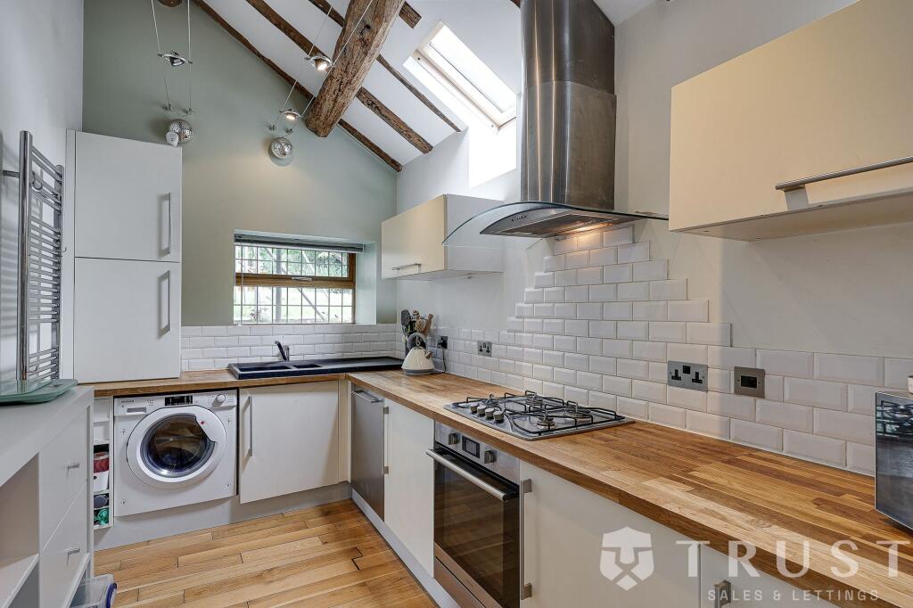 House in Wakefield - View 2
