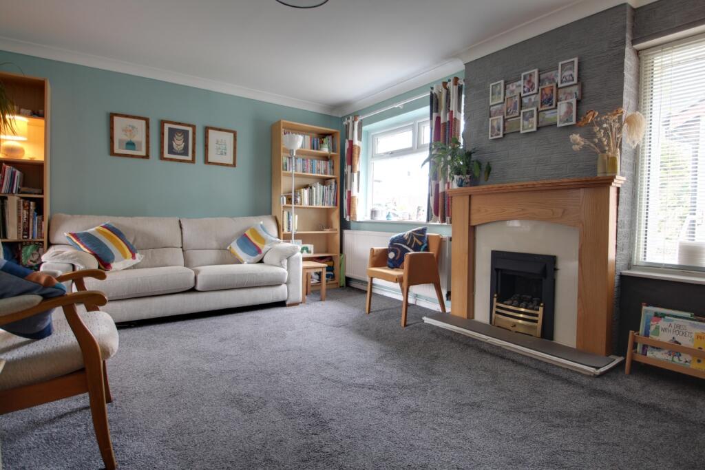 4 Shepcote Crescent, Leeds photo 2