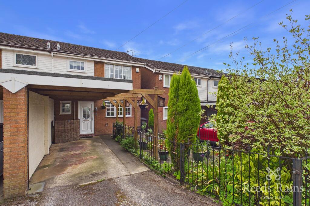Main image of property: Clough Fold Road, Hyde, Greater Manchester, SK14