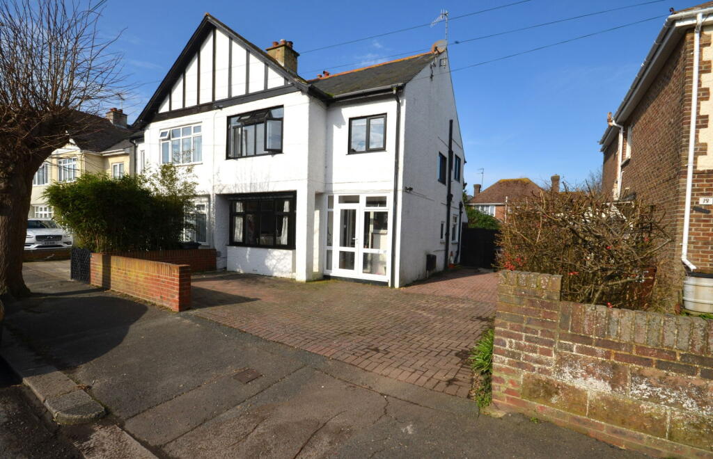 Main image of property: Annandale Avenue, Bognor Regis, PO21 2ES