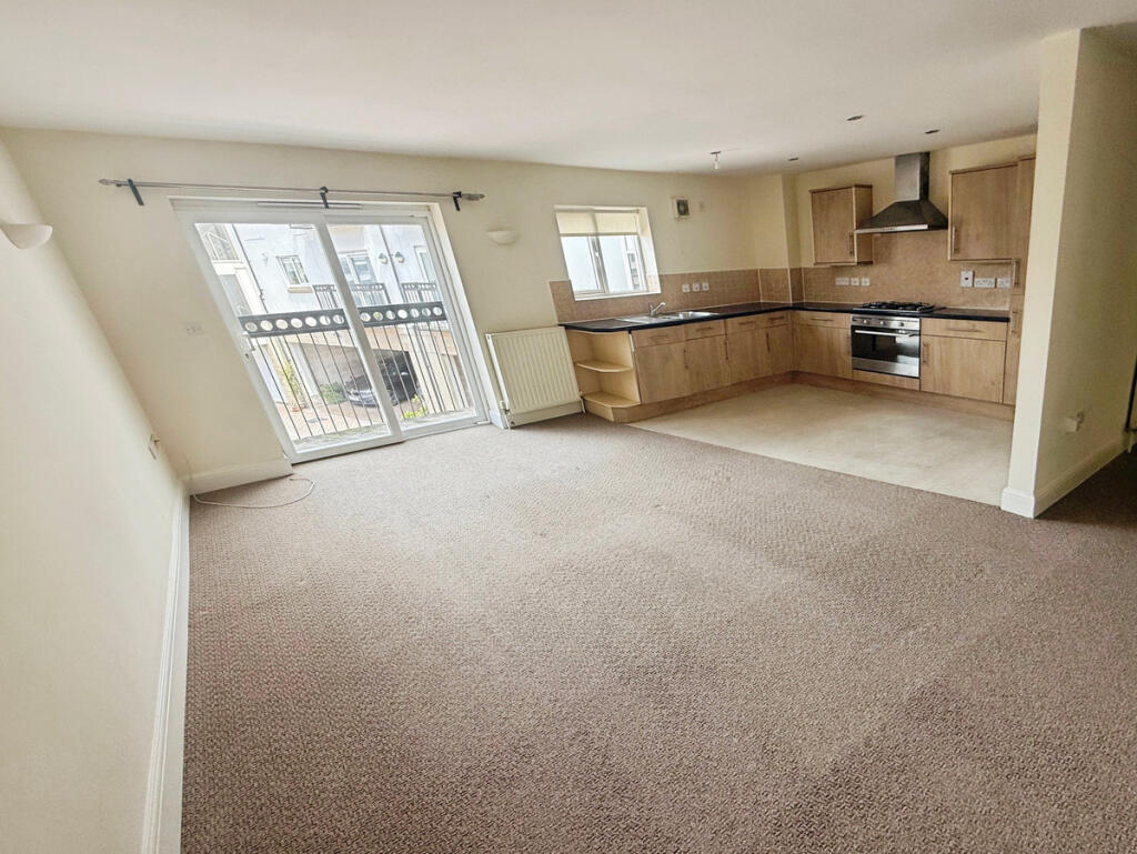 Apartment in Plymouth - View 2