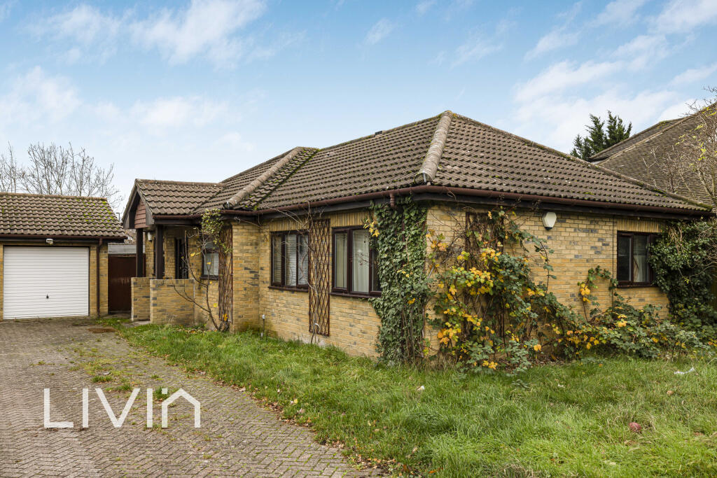 Main image of property: Littlebrook Close, Shirley, Croydon