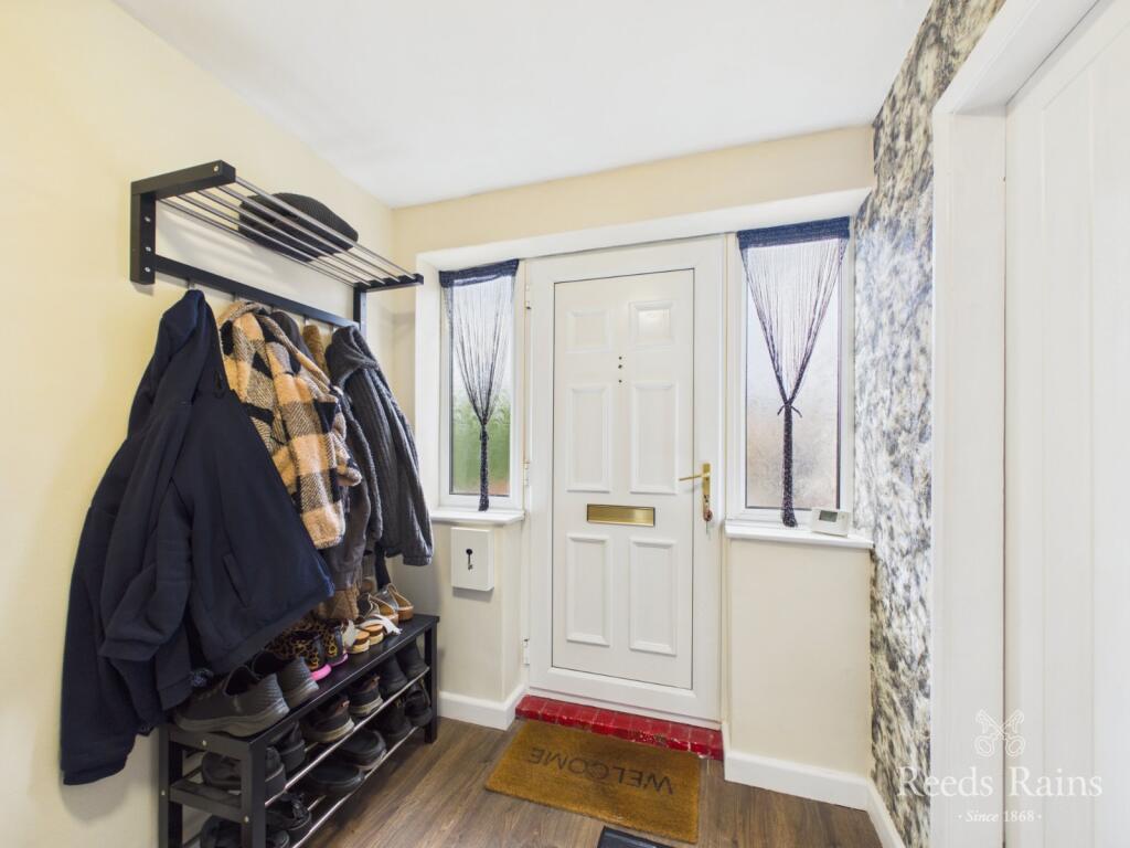 Coronation Road, Loftus, Saltburn-by-the-Sea, North Yorkshire, TS13 photo 4