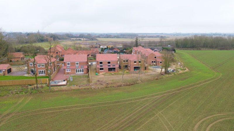 Willows Garth, Roxton Road, Immingham photo 4