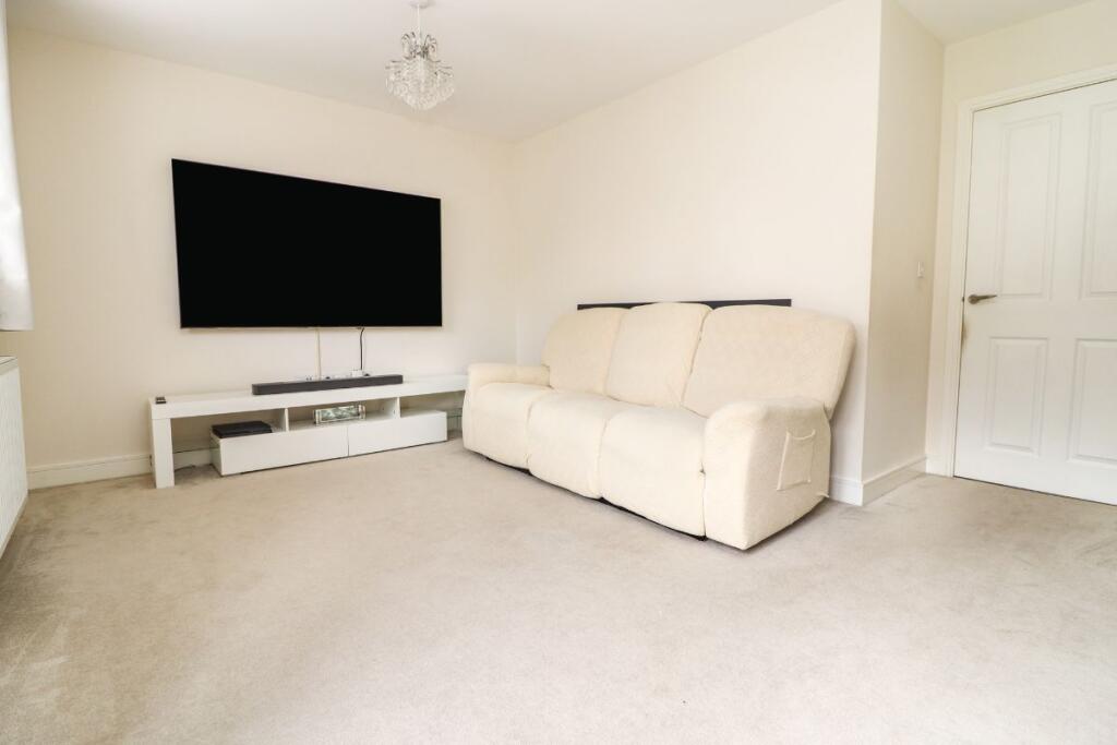 House in Biddenham, Bedford - View 3