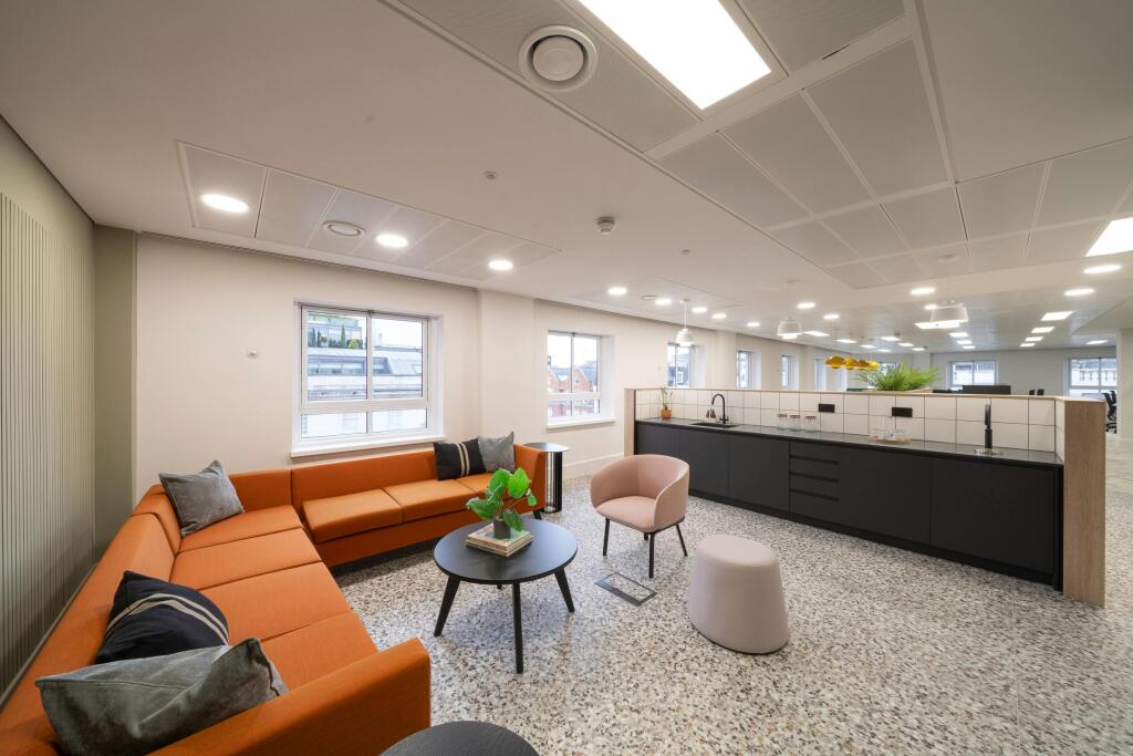 41-44 Great Queen Street_JSP3943_RAW Image.jpg