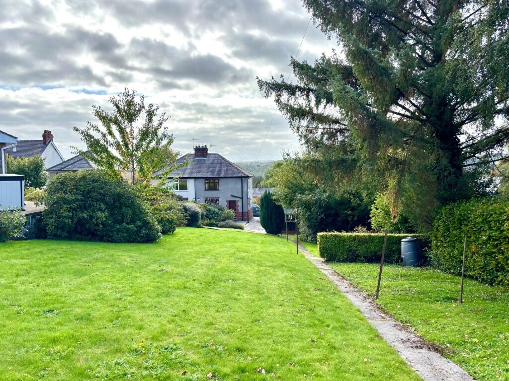 Yew Tree Hill, DE4 photo 2