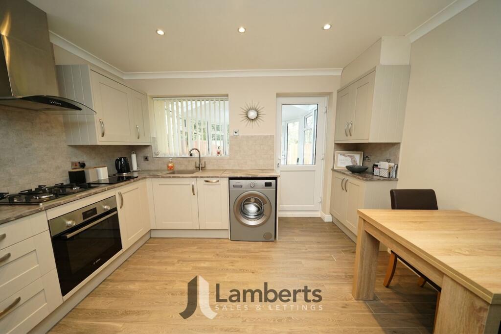 House in Redditch, Webheath - View 5