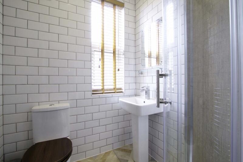 6 bedroom terraced house for rent