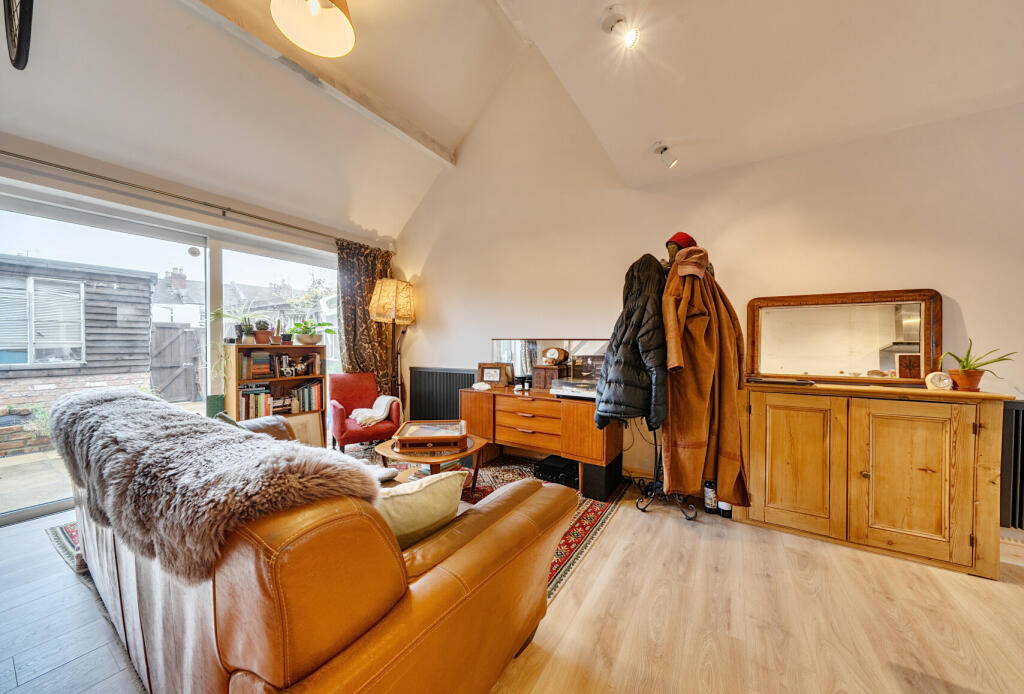Libertus Court, Cheltenham, Gloucestershire, GL51 photo 4