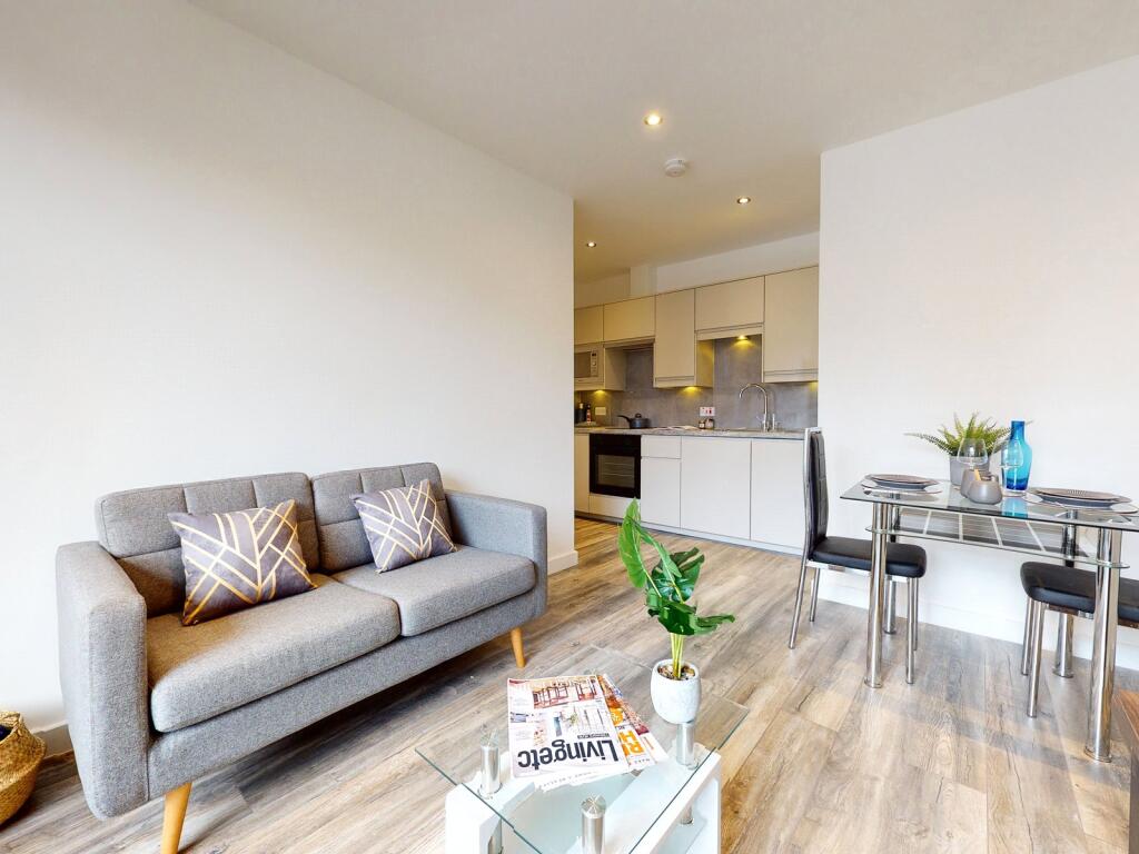 Main image of property: Apt 2, 27 Hyde Terrace #600762