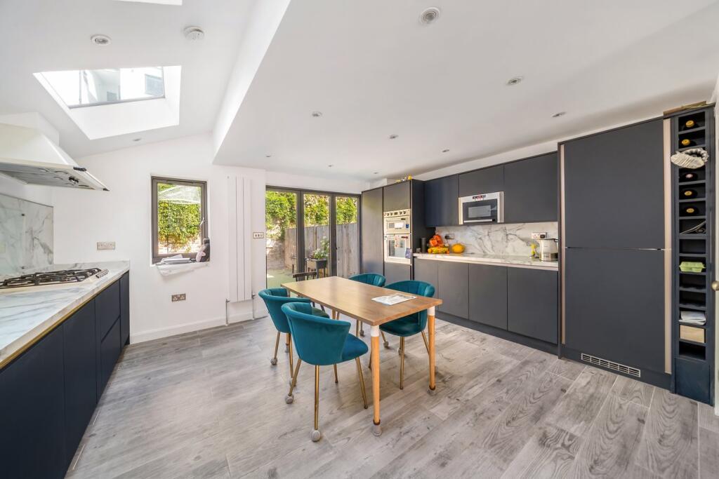 House in London - More