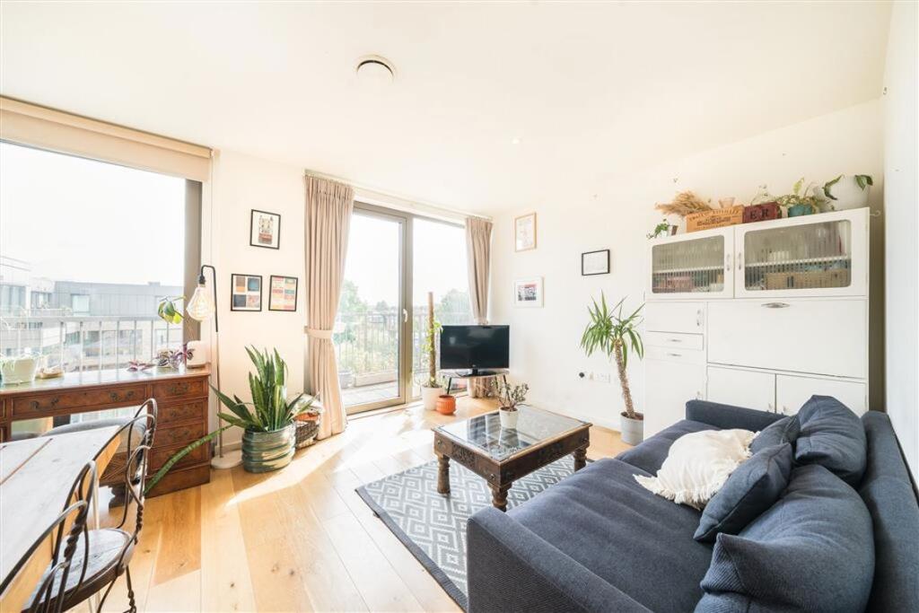 Main image of property: Camberwell Passage, Camberwell