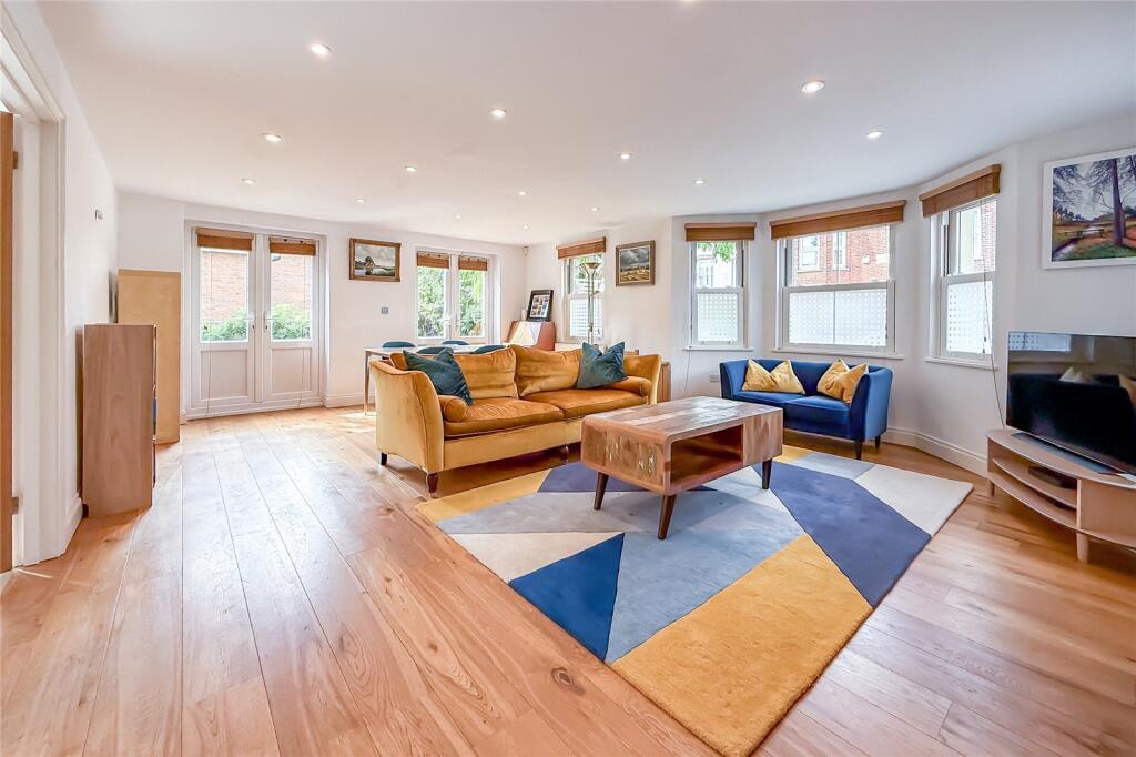 Main image of property: Southview Road, Harpenden, Hertfordshire, AL5