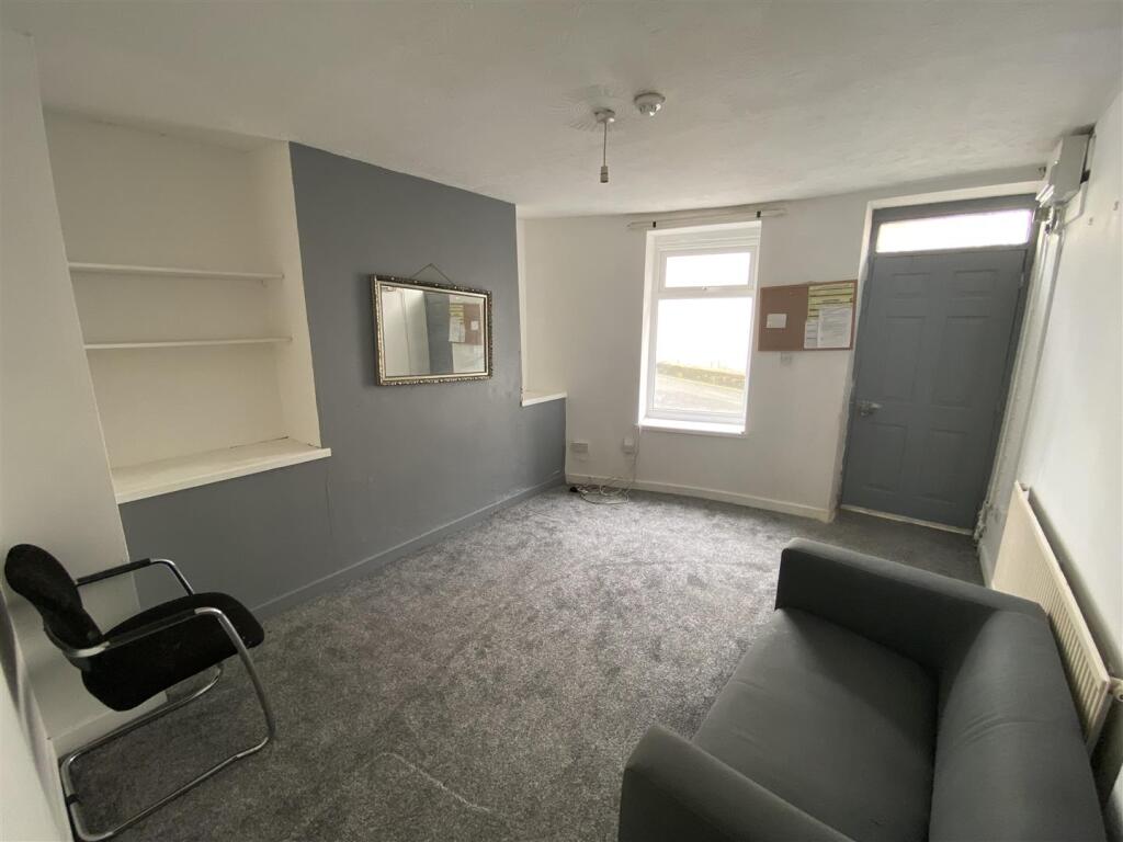 House in Cardiff - View 3