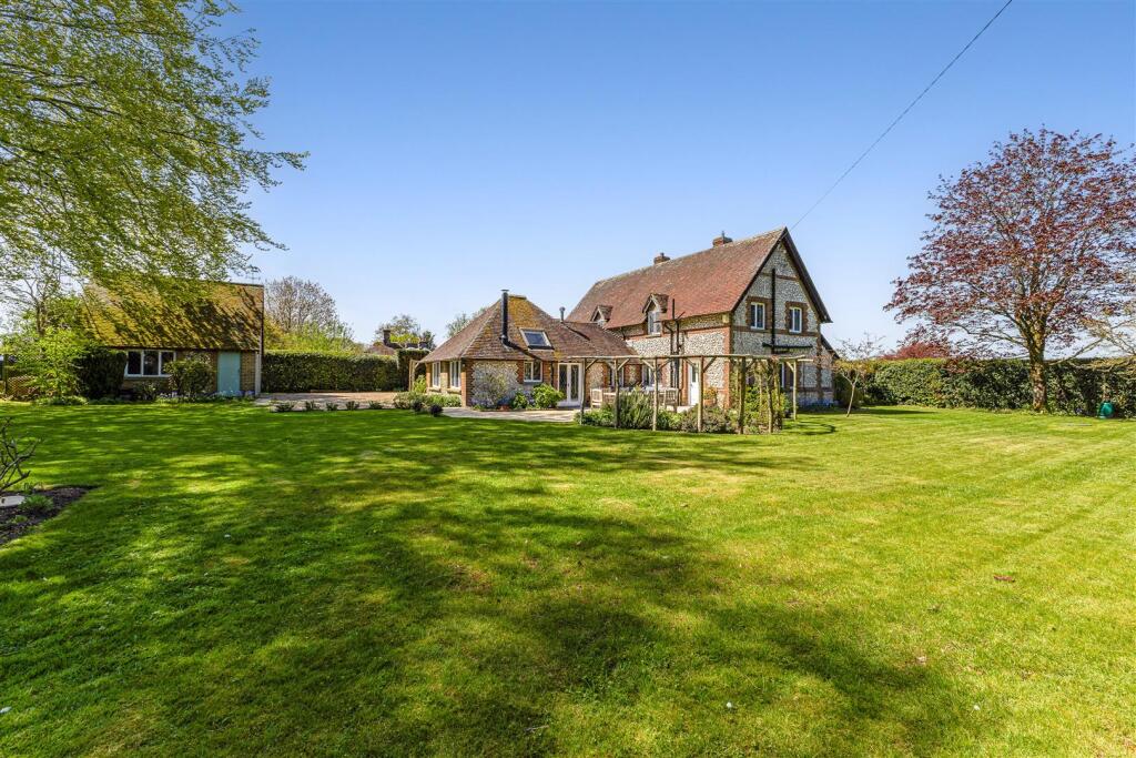 Main image of property: Privett