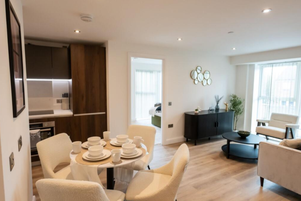 Apartment in Leeds, West Yorkshire - View 5